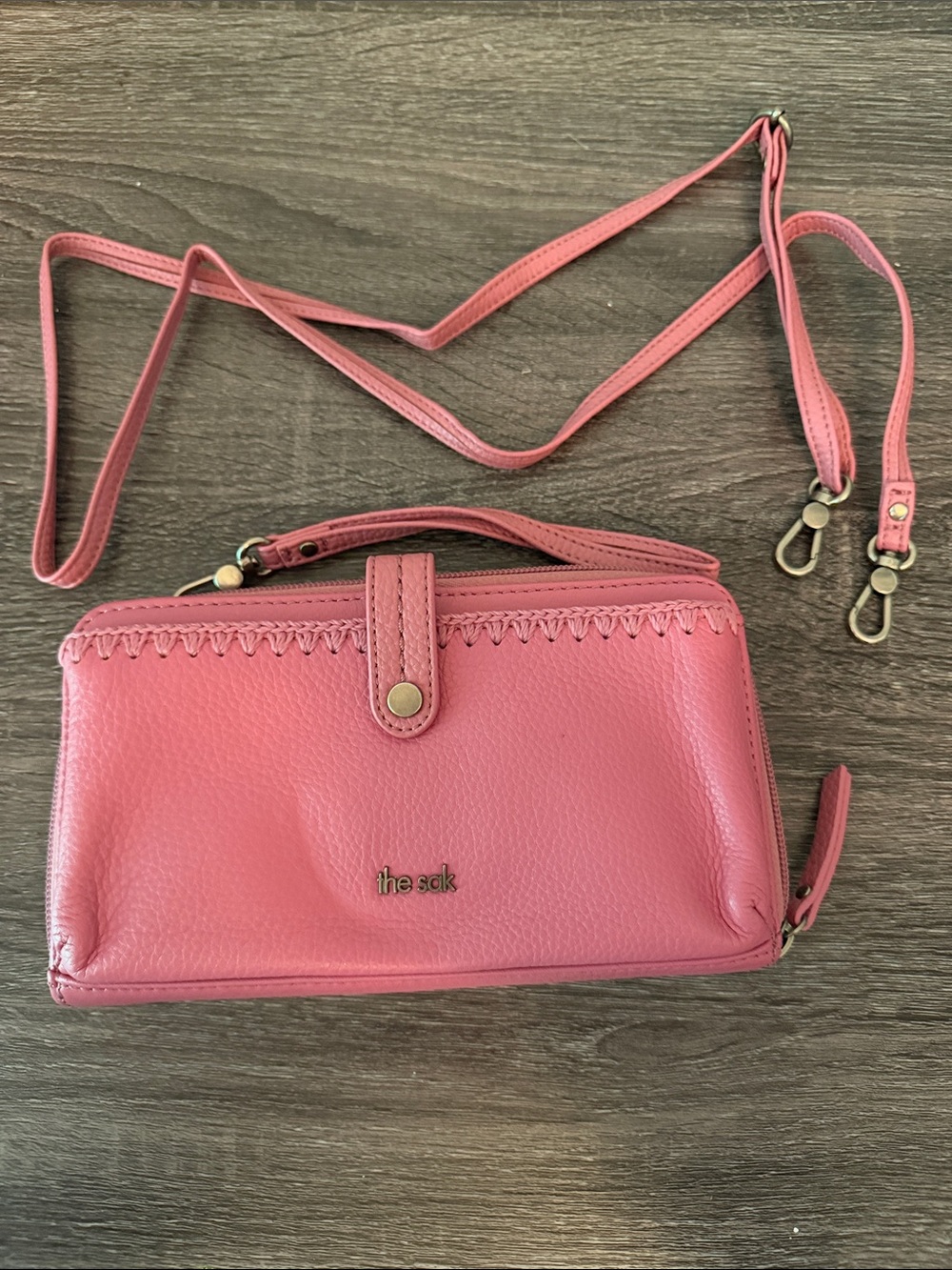 The Sak Pink Leather Wallet Crossbody Wristlet Clutch